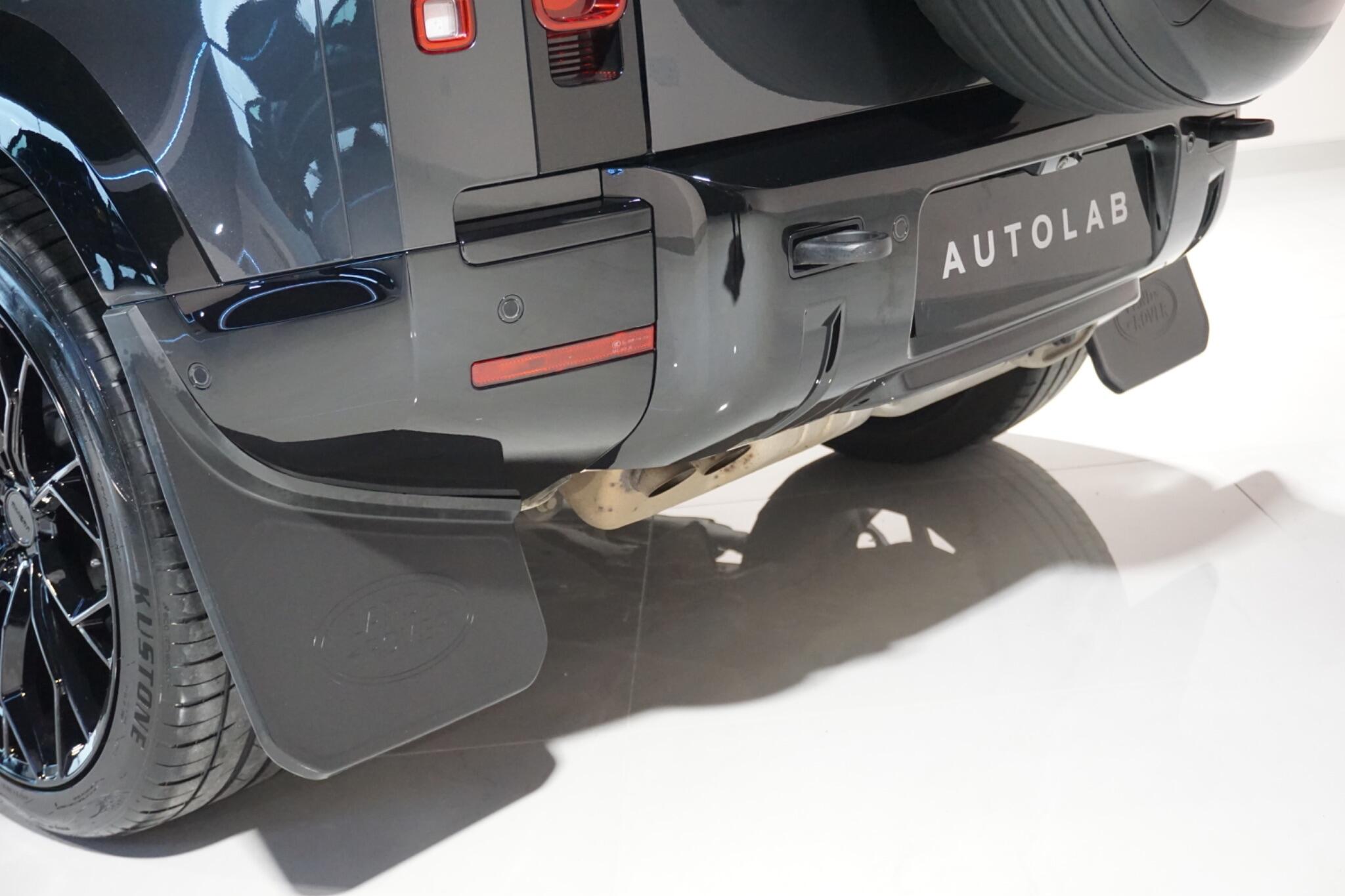 Land Rover Defender 110 3.0 D300 MHEV X-Dynamic HSE SUV 5dr Diesel Auto 4WD Euro 6 (s/s) (300 ps)